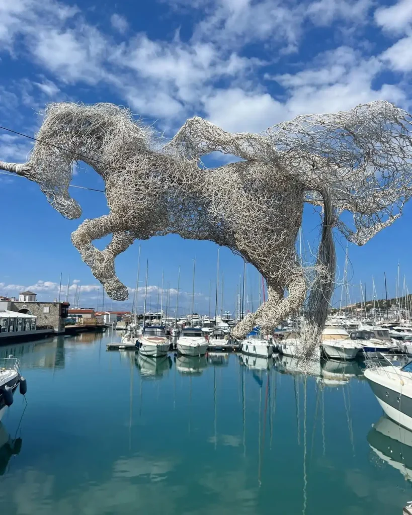izmir havalimanı çeşme transfer çeşme sahil marina görseli